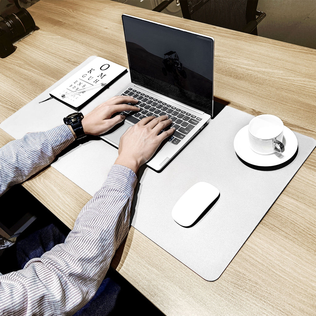 Leather Desk Pad (Four Sizes / Off-White)